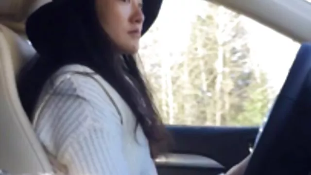 Peta Benson dengan daging menara sampai teen xxx jepang dia makan di lengan bawah.