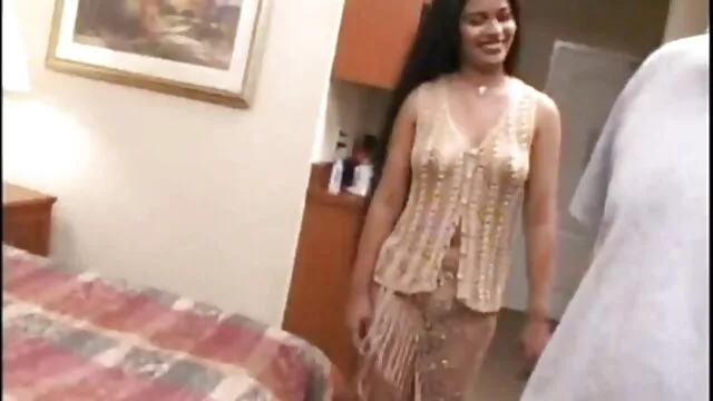 Ibuku yang horny tidak xxx jepang sek bisa menyimpannya untuk diri sendiri.