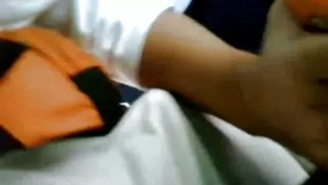 Rusty adalah txxx selingkuh jepang sekretaris dalam kontak dengan orang-orang di bawah Dapur kecil.